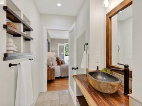 542 Midcrest Rd, Oakland CA 94610