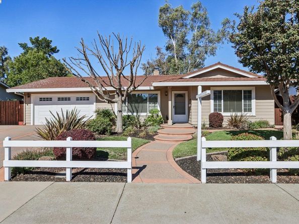 1484 Heidelberg, Livermore CA 94550