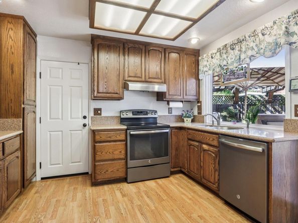 1484 Heidelberg, Livermore CA 94550