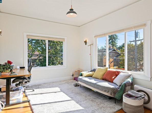 4215 Terrace St, Oakland CA 94611