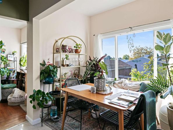4215 Terrace St, Oakland CA 94611