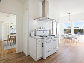 4215 Terrace St, Oakland CA 94611