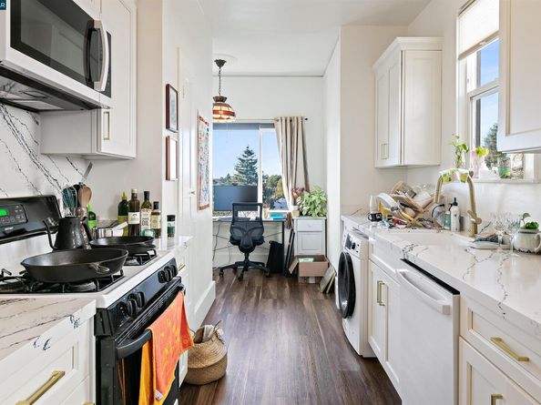 4215 Terrace St, Oakland CA 94611