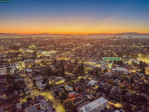 4215 Terrace St, Oakland CA 94611