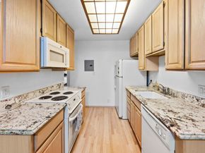 505 Cypress Point Drive 137, Mountain View CA 94043