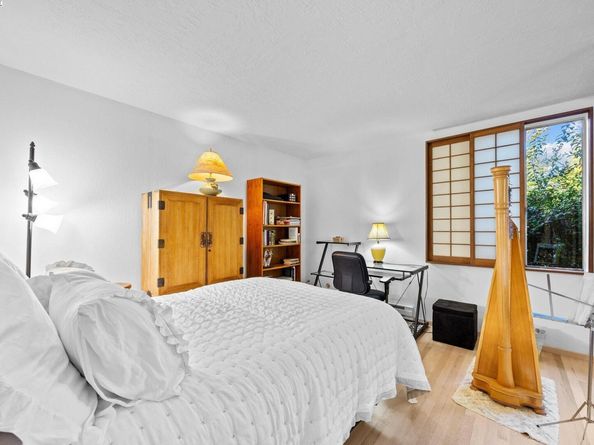 505 Cypress Point Drive 137, Mountain View CA 94043