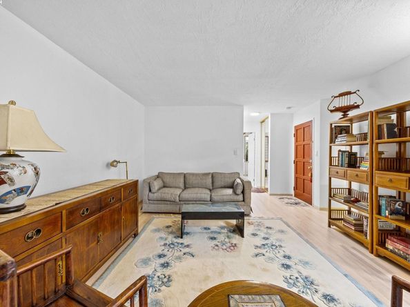 505 Cypress Point Drive 137, Mountain View CA 94043