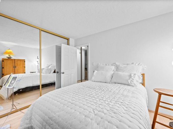 505 Cypress Point Drive 137, Mountain View CA 94043