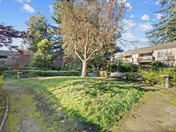 505 Cypress Point Drive 137, Mountain View CA 94043