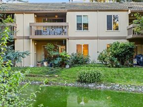 505 Cypress Point Drive 137, Mountain View CA 94043