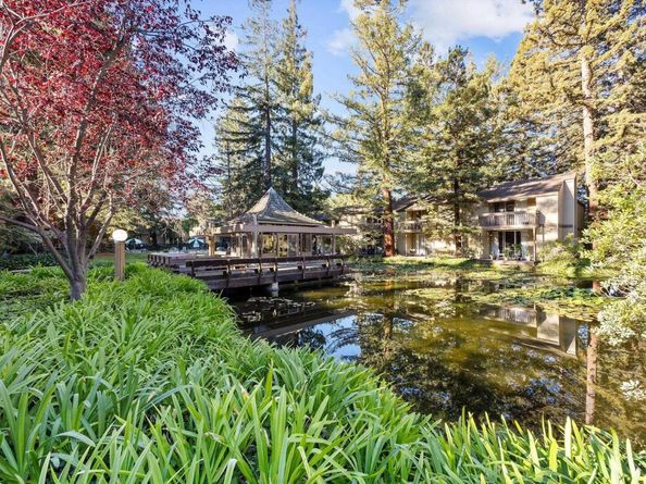 505 Cypress Point Drive 137, Mountain View CA 94043