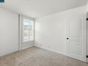 2890 Treat Blvd 5, Concord CA 94518