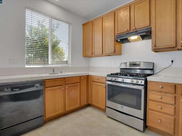 277 Kapalua Bay Cir, Pittsburg CA 94565