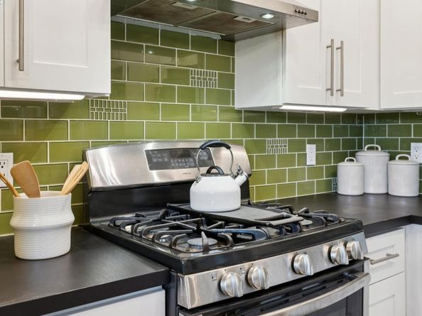 1542 Broadway, Alameda CA 94501