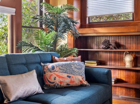 1542 Broadway, Alameda CA 94501