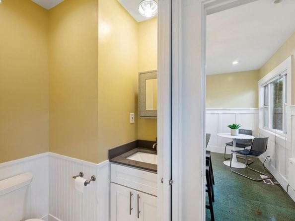 1542 Broadway, Alameda CA 94501