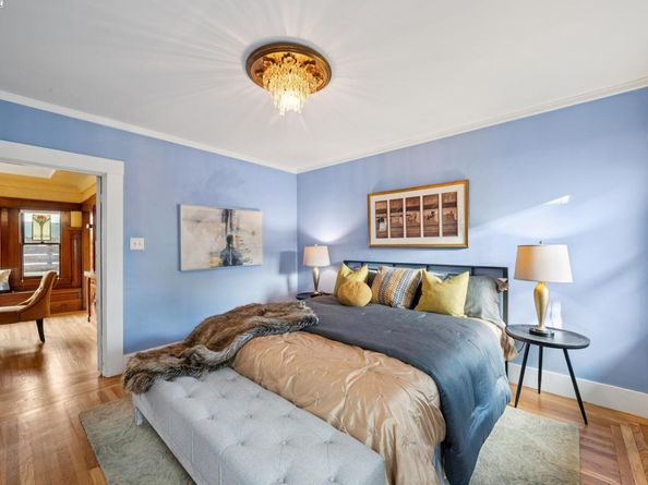 1542 Broadway, Alameda CA 94501