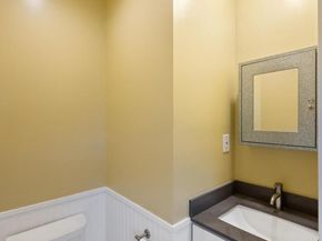 1542 Broadway, Alameda CA 94501