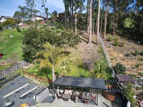 27912 Farm Hill Dr, Hayward CA 94542