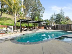 27912 Farm Hill Dr, Hayward CA 94542