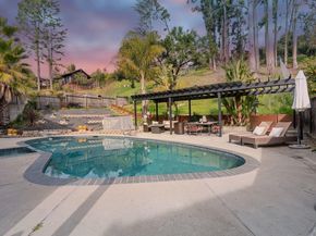 27912 Farm Hill Dr, Hayward CA 94542