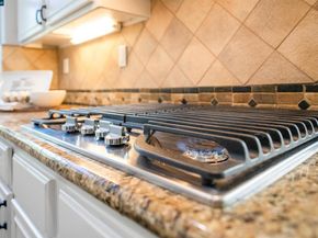 16 Haskins Ranch Cir, Danville CA 94506