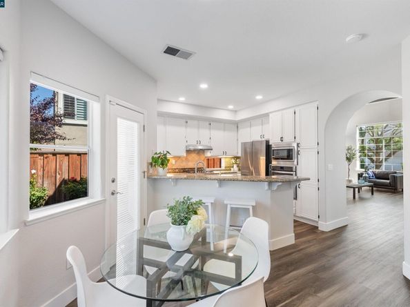 16 Haskins Ranch Cir, Danville CA 94506