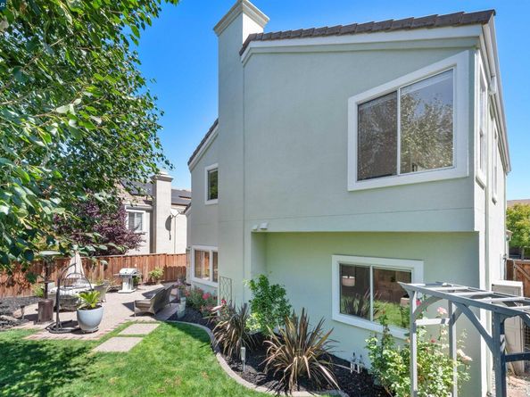 16 Haskins Ranch Cir, Danville CA 94506