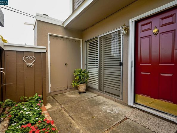 1218 Hookston Rd, Concord CA 94518