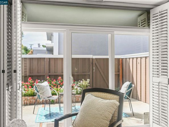 1218 Hookston Rd, Concord CA 94518