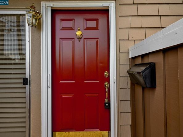 1218 Hookston Rd, Concord CA 94518