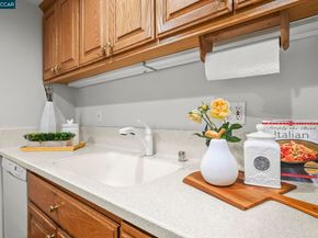 1218 Hookston Rd, Concord CA 94518