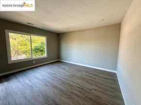 2706 Short St, Oakland CA 94619