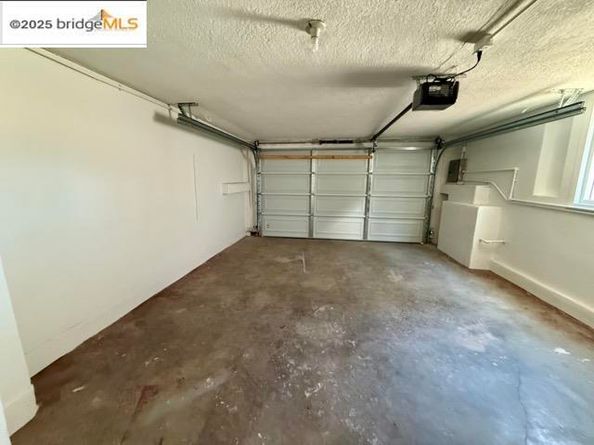 2706 Short St, Oakland CA 94619