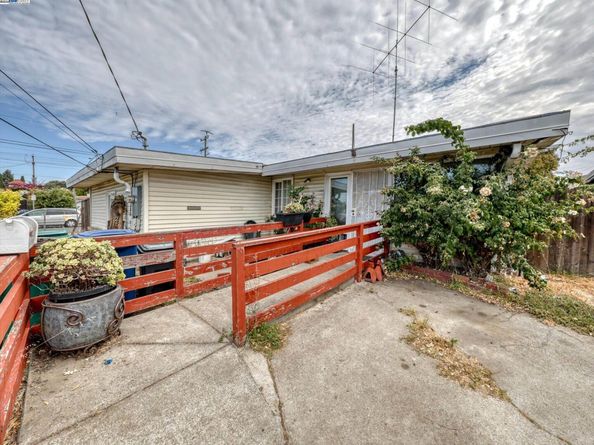 27628 Pensacola Way, Hayward CA 94544