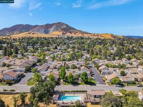4 Mt Wilson Way, Clayton CA 94517
