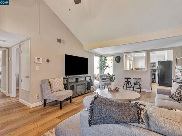 4 Mt Wilson Way, Clayton CA 94517