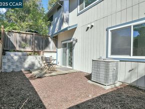 2414 Heatherleaf Ln, Martinez CA 94553