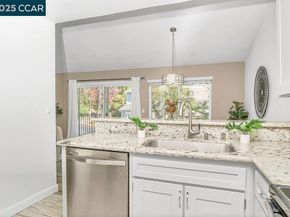 2414 Heatherleaf Ln, Martinez CA 94553