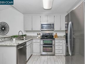 2414 Heatherleaf Ln, Martinez CA 94553