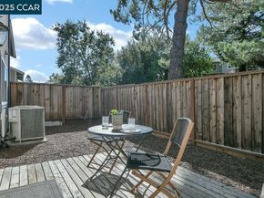 2414 Heatherleaf Ln, Martinez CA 94553