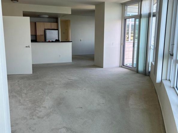 1 Lakeside Dr 821, Oakland CA 94612