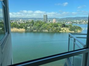 1 Lakeside Dr 821, Oakland CA 94612