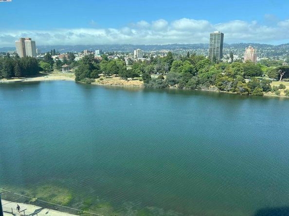 1 Lakeside Dr 821, Oakland CA 94612