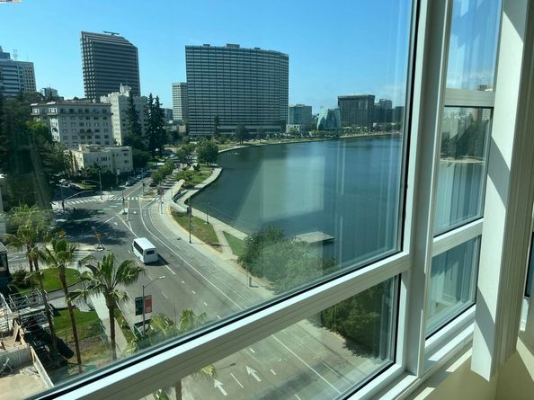 1 Lakeside Dr 821, Oakland CA 94612