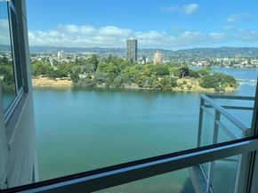 1 Lakeside Dr 821, Oakland CA 94612