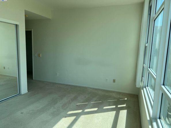 1 Lakeside Dr 821, Oakland CA 94612