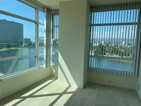 1 Lakeside Dr 821, Oakland CA 94612