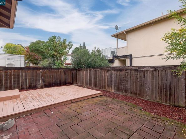 1896 Premier Pl, Concord CA 94520