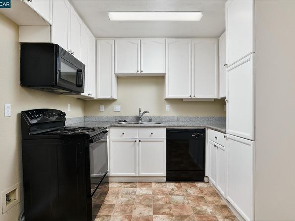 1896 Premier Pl, Concord CA 94520